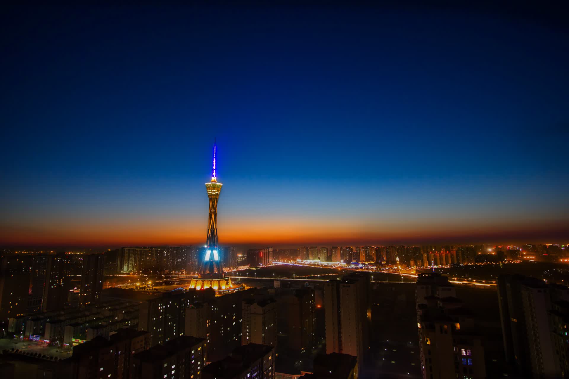 2026 世界杯亚特兰大赛区指南:梅赛德斯-奔驰球场的顶棚黑科技揭秘。
